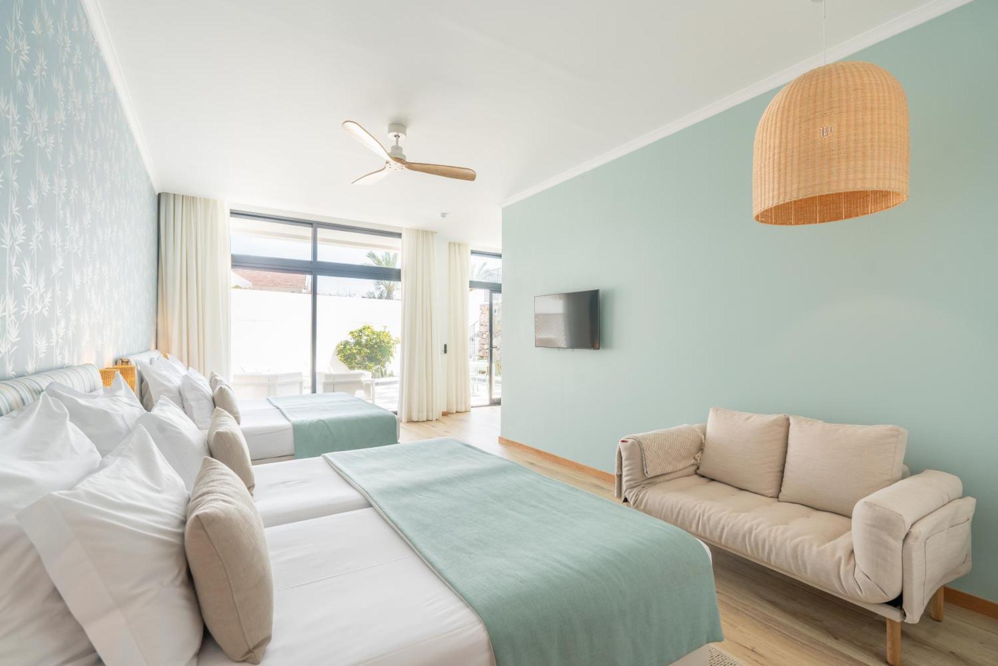 Studios By Aqua Natura Hotels Порто Мониз Екстериор снимка